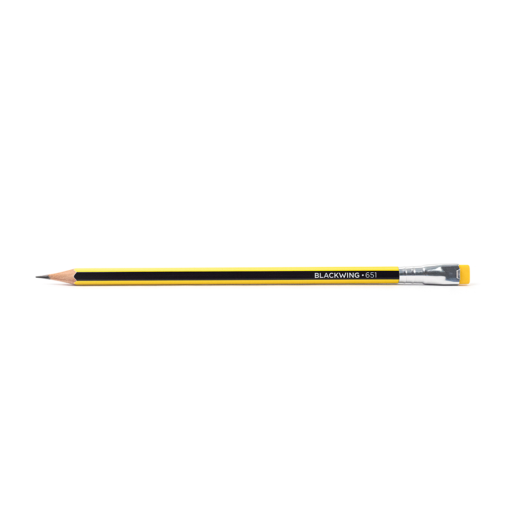 The Blackwing 651 is a tribute to the legendary Bruce Lee. Both simple and direct, each pencil features a black and yellow striped design that takes its cues from the philosophies of Jeet Kune Do. 